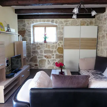 Holiday home Rasopas *