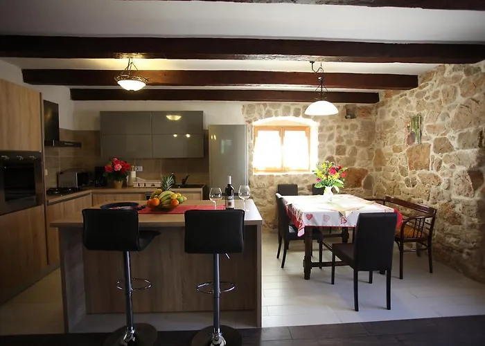 بيت للعطل Rasopas