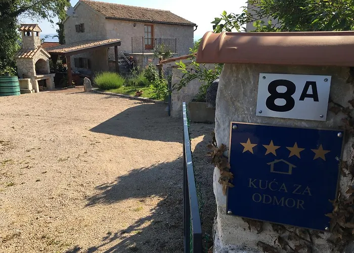 بيت للعطل Rasopas